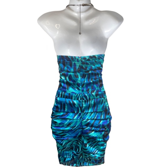 Le Chateau Beautifully Ruched Formal Dress XXS - Picture 3 of 5